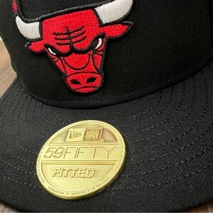 New Era Chicago Bulls 59Fifty “Gold Metal Icon” HatClub Exclusive Size 73/8 Hat